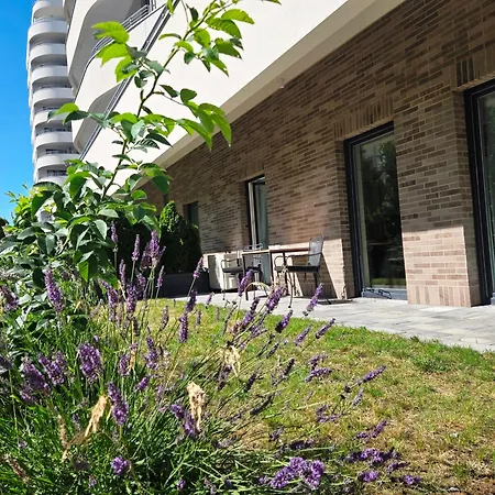 Sun Towers Garden Apartment